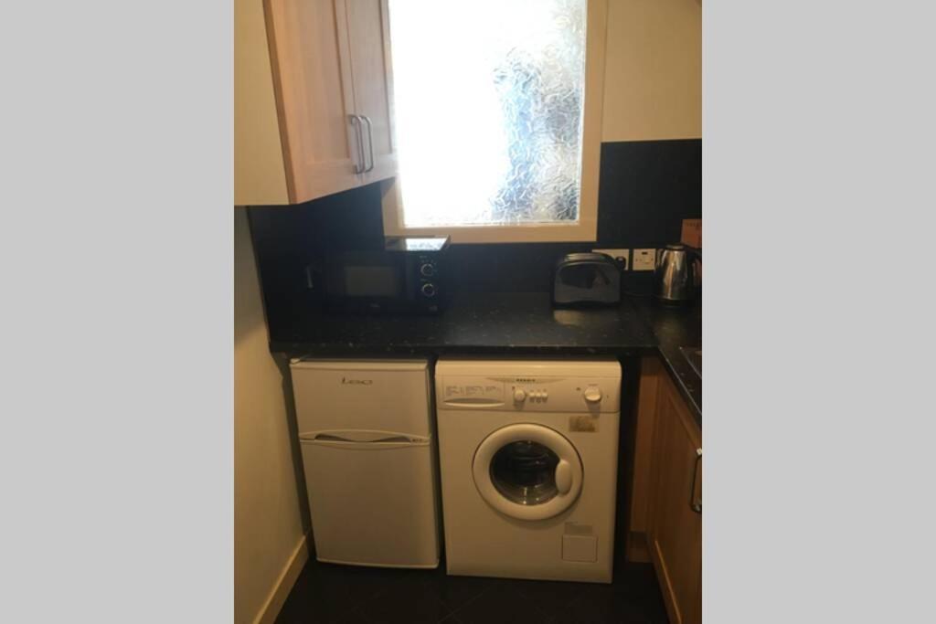 2 Bedroom Flat In Stornoway Town Centre 外观 照片