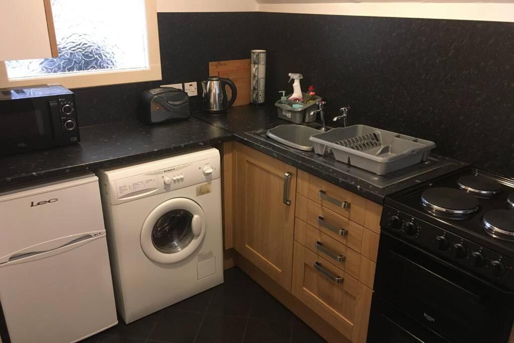 2 Bedroom Flat In Stornoway Town Centre 外观 照片