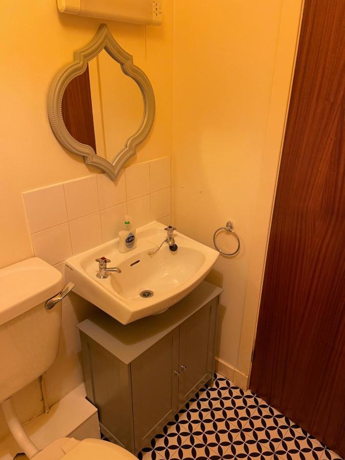 2 Bedroom Flat In Stornoway Town Centre 外观 照片